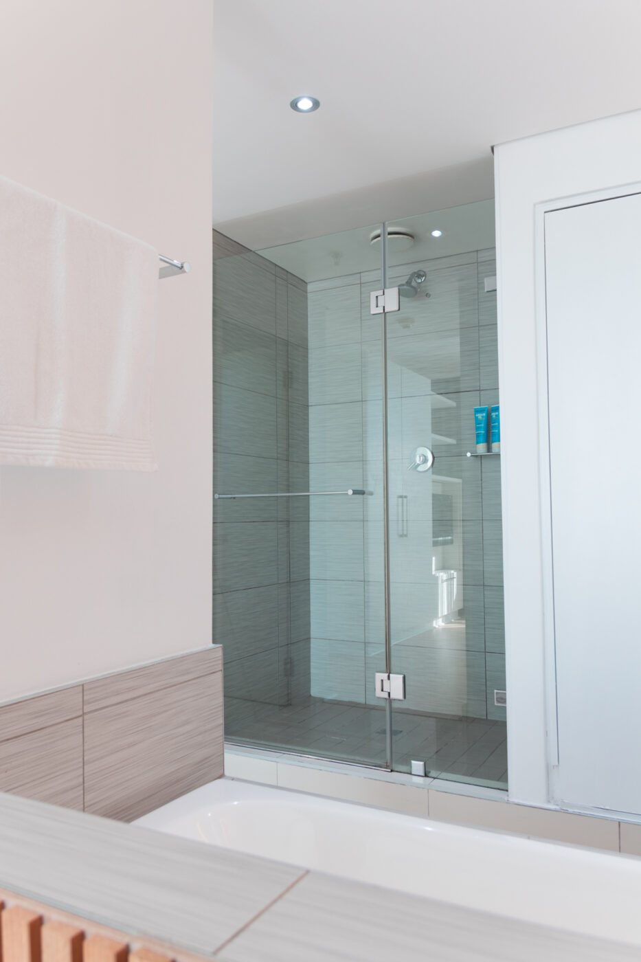 Modern Apartment at Harbour Bridge Hotel
